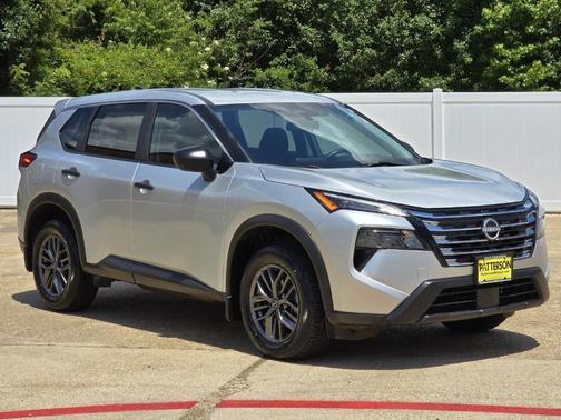 Super Black 2024 Nissan Rogue S