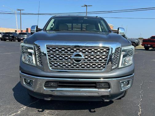 2016 Nissan Titan XD SL