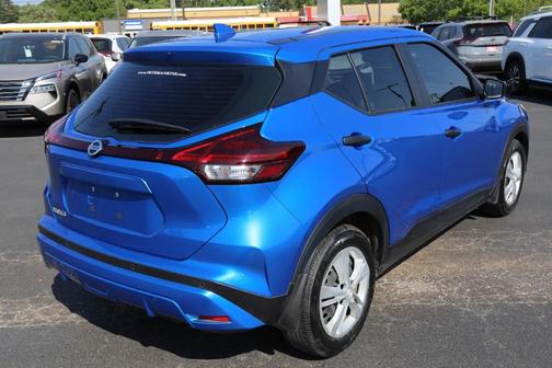 2021 Nissan Kicks S