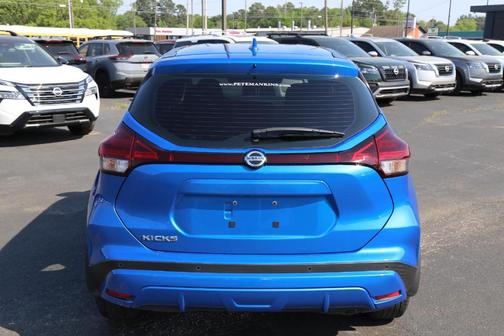 2021 Nissan Kicks S