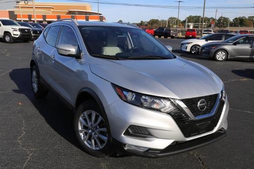 2021 Nissan Rogue Sport SV