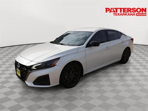 White 2025 Nissan Altima SR