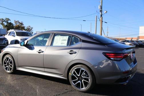 2025 Nissan Sentra SR