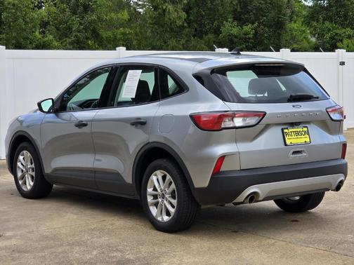 Iconic Silver Metallic 2022 Ford Escape S