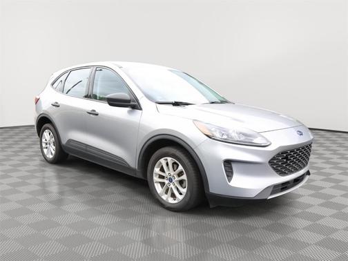 Iconic Silver Metallic 2022 Ford Escape S