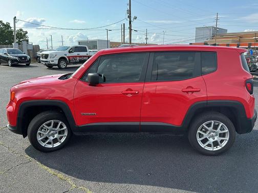 2023 Jeep Renegade Latitude