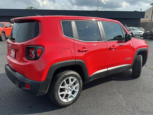 2023 Jeep Renegade Latitude