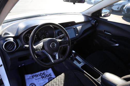 2021 Nissan Kicks SV