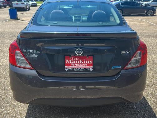 2015 Nissan Versa 1.6 SV