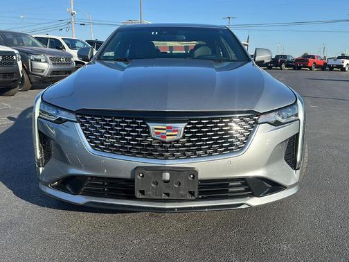 2023 Cadillac CT4 Premium Luxury