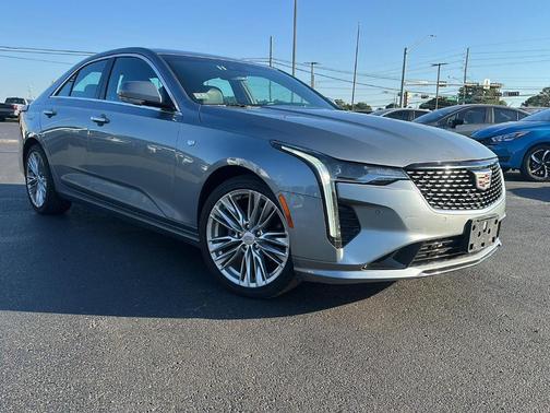 2023 Cadillac CT4 Premium Luxury
