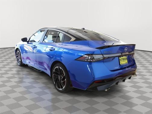 2t Blu Blk Roof 2026 Nissan Sentra SR