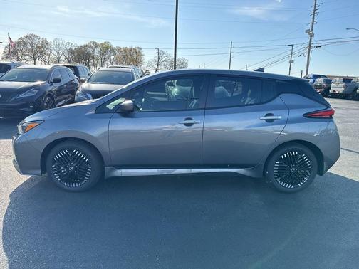 2024 Nissan Leaf SV PLUS