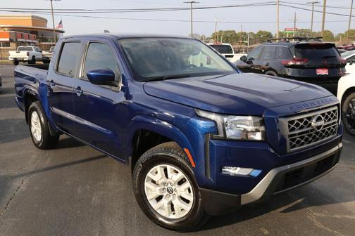 2023 Nissan Frontier SV