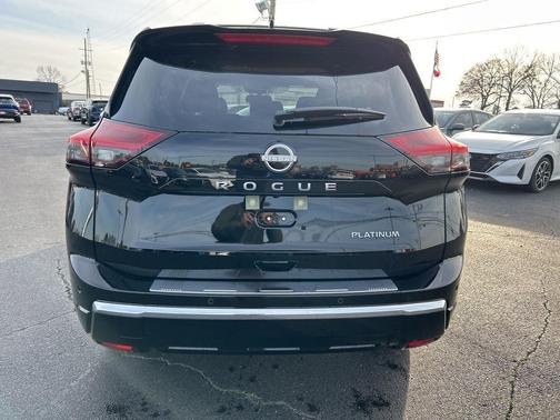 2025 Nissan Rogue Platinum