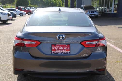 2019 Toyota Camry Hybrid LE
