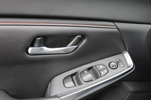 Scarlet Ember 2025 Nissan Sentra SR