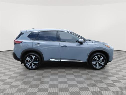 Boulder Gray Pearl 2023 Nissan Rogue SL