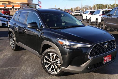 2025 Toyota Corolla Cross XLE