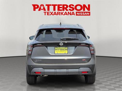 Gun Metallic 2026 Nissan Kicks SR