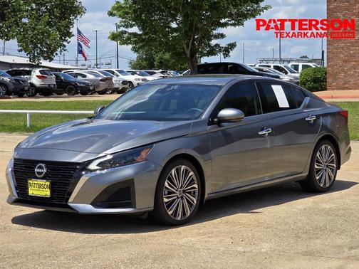 Gun Metallic 2025 Nissan Altima SL