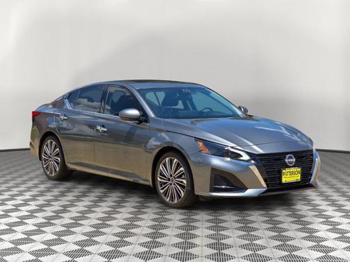 Gun Metallic 2025 Nissan Altima SL