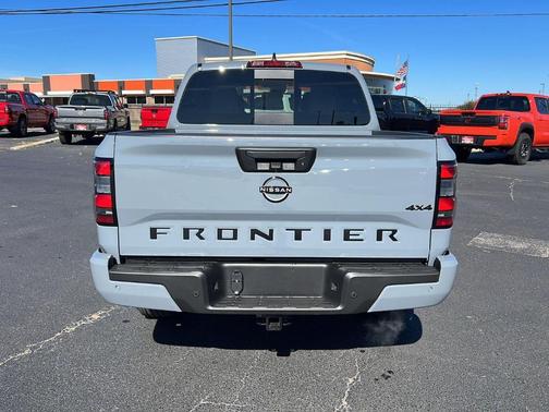 2026 Nissan Frontier SV