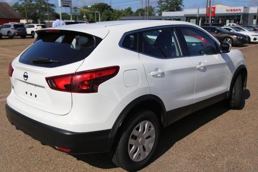 2019 Nissan Rogue Sport S