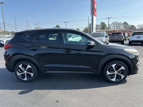 2016 Hyundai TUCSON Sport