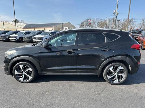 2016 Hyundai TUCSON Sport