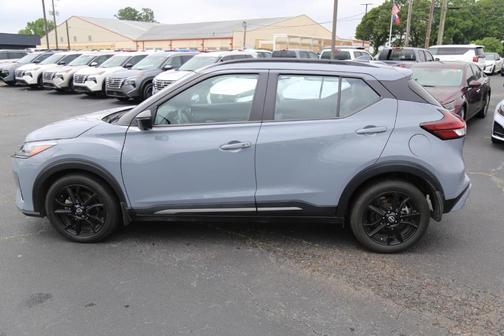2024 Nissan Kicks SR