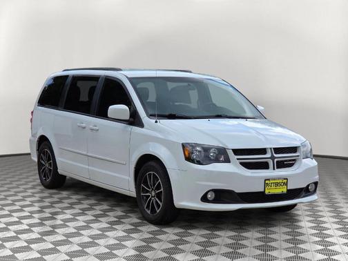 Bright White Clearcoat 2016 Dodge Grand Caravan R/T