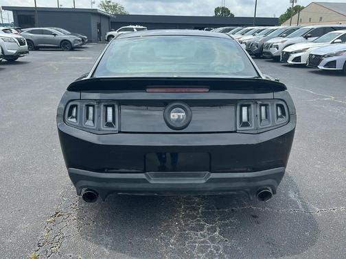 2011 Ford Mustang GT Premium