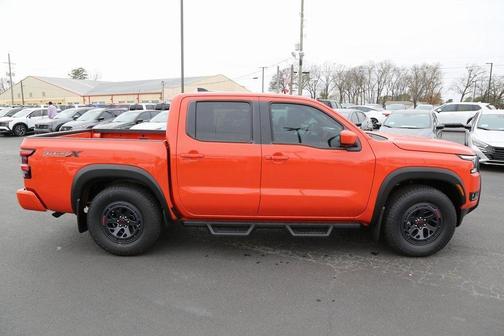 2025 Nissan Frontier PRO-X