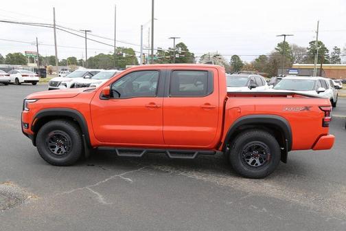 2025 Nissan Frontier PRO-X