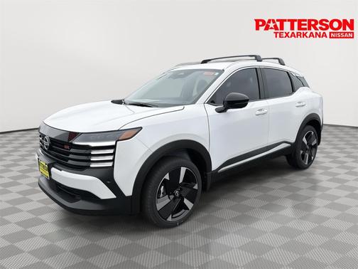 Aspen White Tri 2026 Nissan Kicks SR