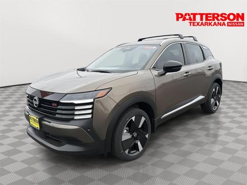 Canyon Bronze M 2026 Nissan Kicks SR