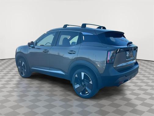 Canyon Bronze M 2026 Nissan Kicks SR