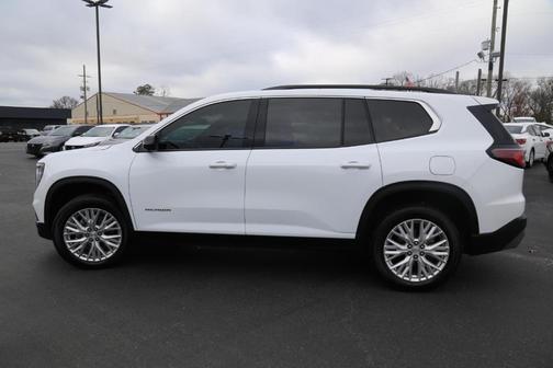 2024 GMC Acadia Elevation