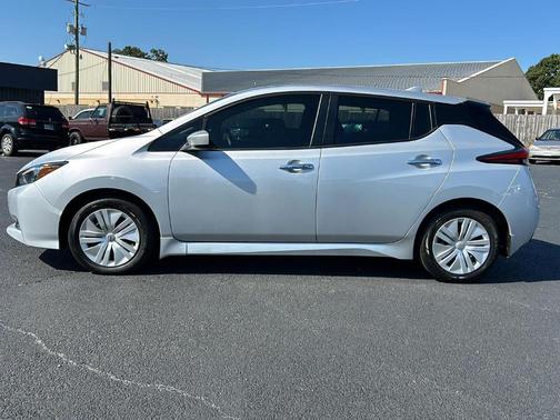2023 Nissan Leaf S