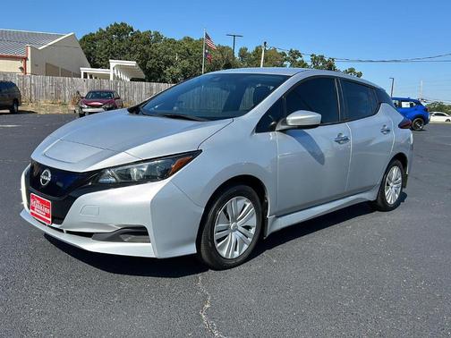 2023 Nissan Leaf S