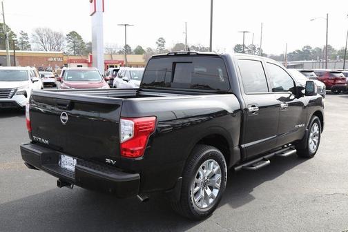 2024 Nissan Titan SV