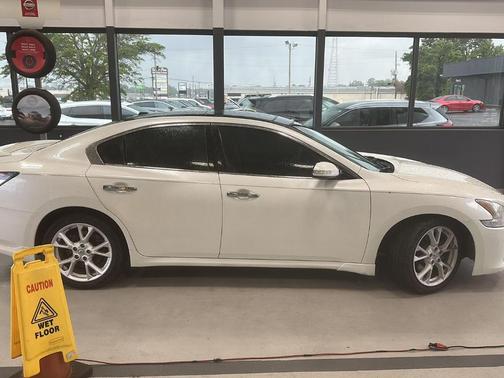 2014 Nissan Maxima SV