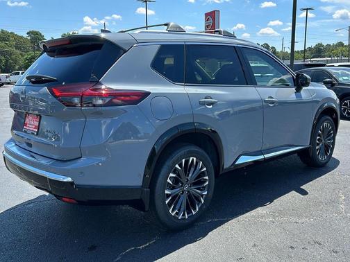 2025 Nissan Rogue Platinum