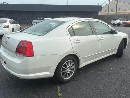 2005 Mitsubishi Galant ES