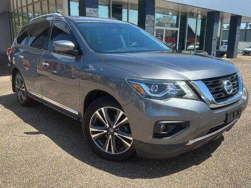 2019 Nissan Pathfinder Platinum