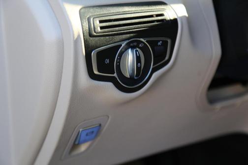 2022 Mercedes-Benz GLC 300 Base