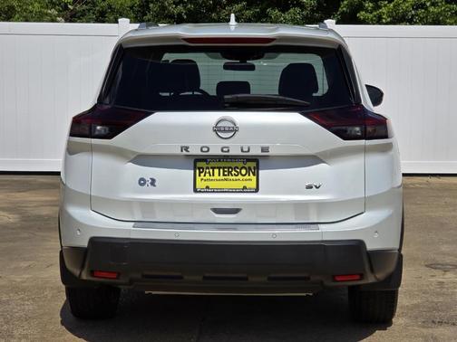 Everest White P 2024 Nissan Rogue SV