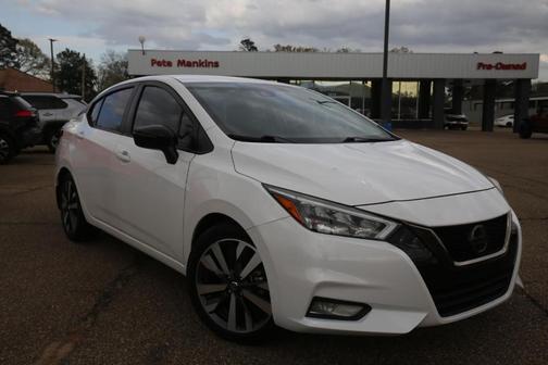 2020 Nissan Versa 1.6 SR