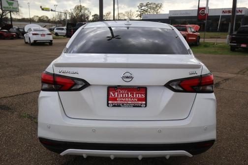 2020 Nissan Versa 1.6 SR